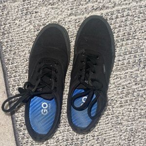 All black non-slip vans